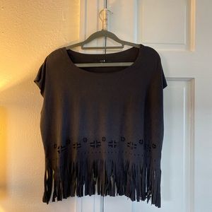 ❗️SALE ❗️ Gray Aztec Style Top